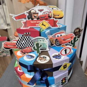 Картонена торта Коли