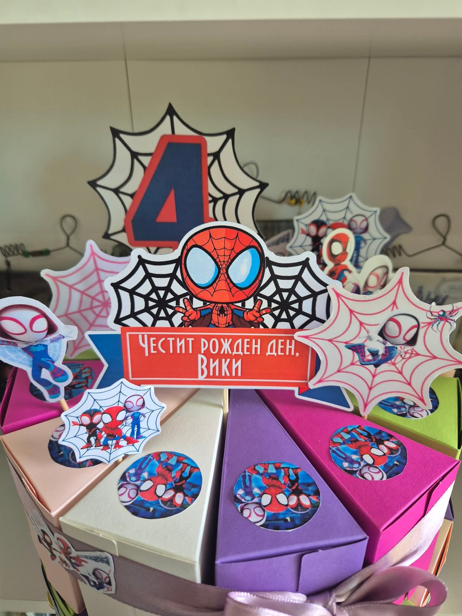Картонена торта Мини Спайдърмен