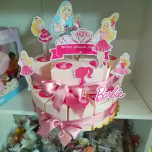 Картонена торта Барби 2