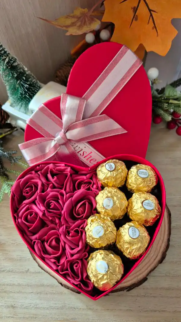 Луксозна подаръчна кутия с рози - снимка 2