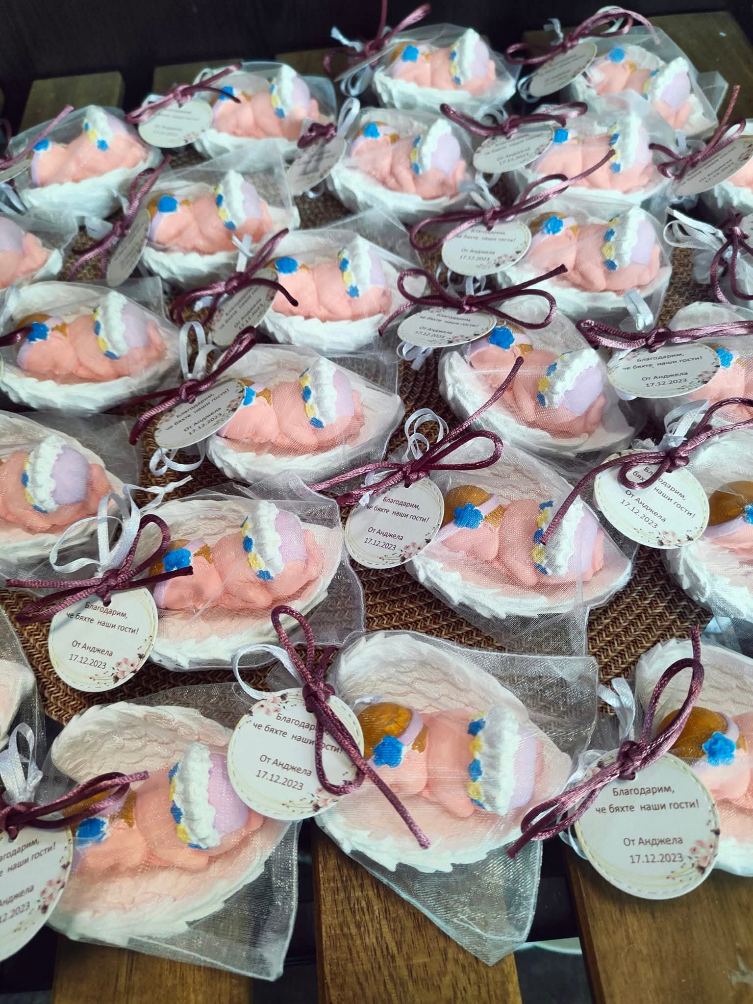 Ангелче върху крила - Image 9