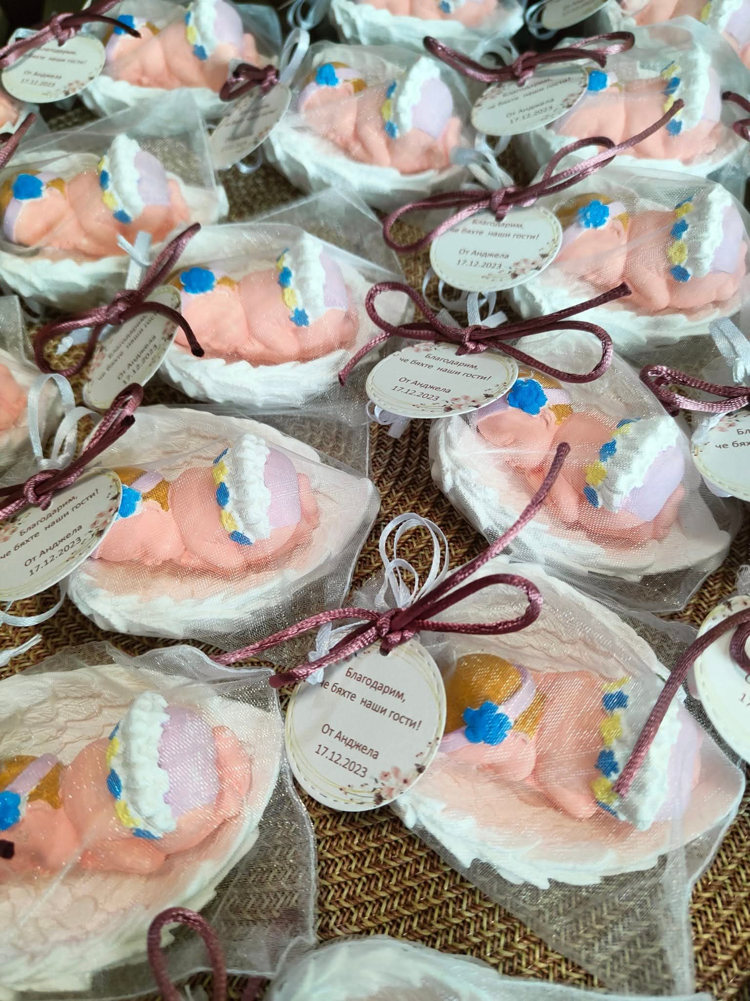 Ангелче върху крила - Image 7