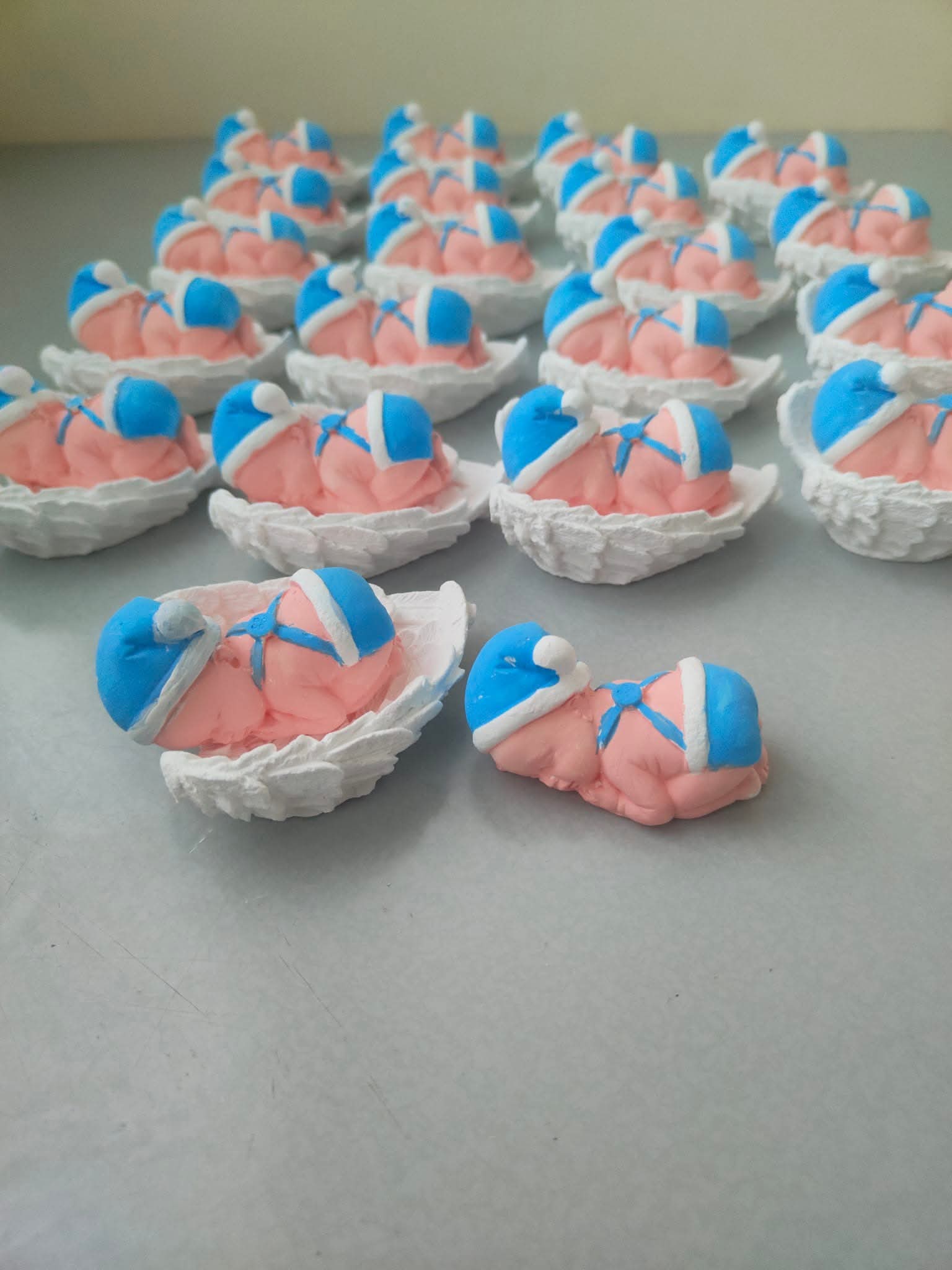 Ангелче върху крила - Image 4