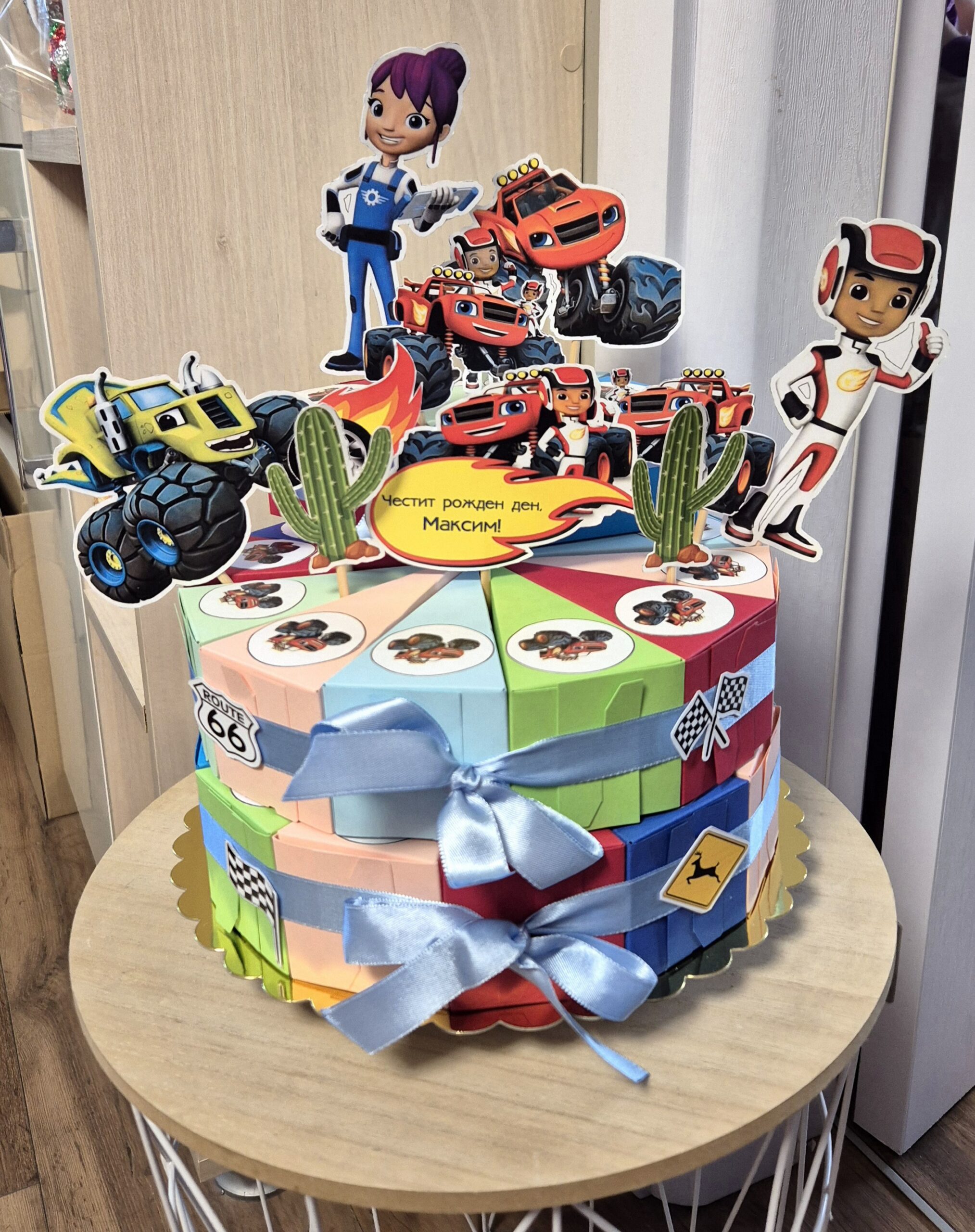 персонализирана детска торта Blaze and the Monster Machines cake